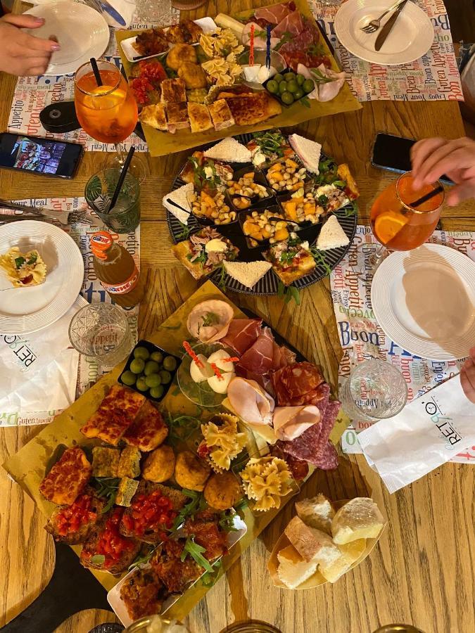 B&B Caffe Retro' チステルナ・ディ・ラティーナ エクステリア 写真